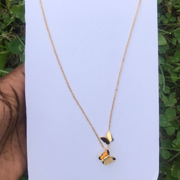 Gold Butterfly Necklace - Picture 1 of 1